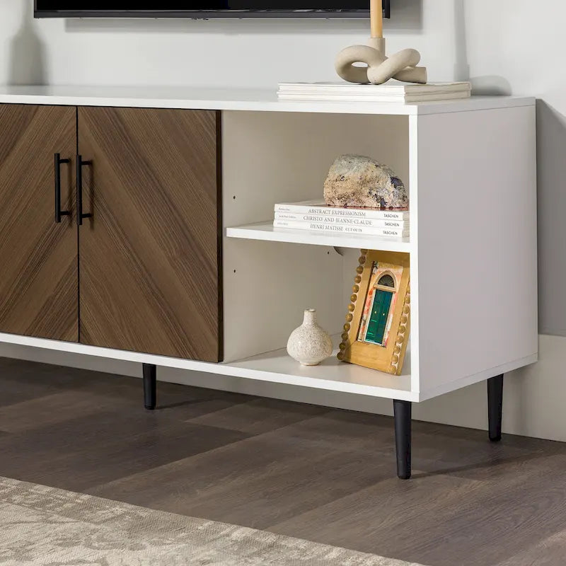 147-cm-TV-Schrank im modernen Stil mit Türen in Buchmatch-Optik
