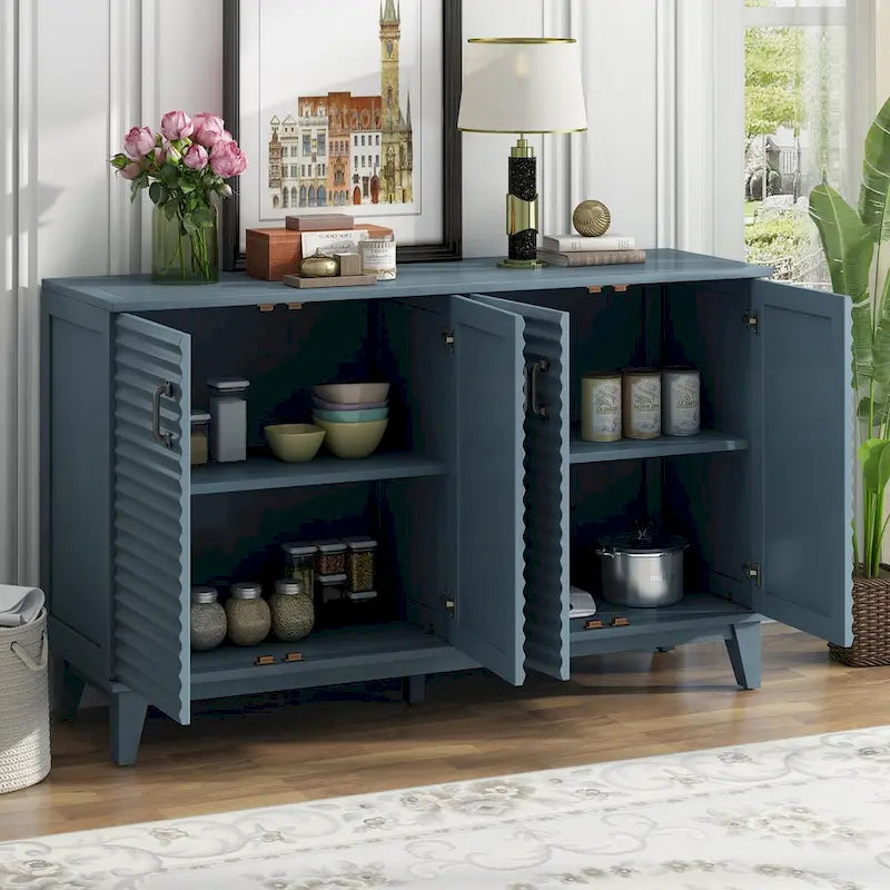 Credenza a 4 ante con ampio spazio contenitore e ripiani regolabili