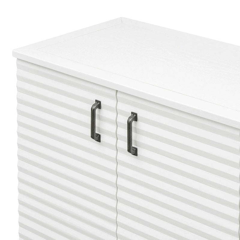 Credenza a 4 ante con ampio spazio contenitore e ripiani regolabili