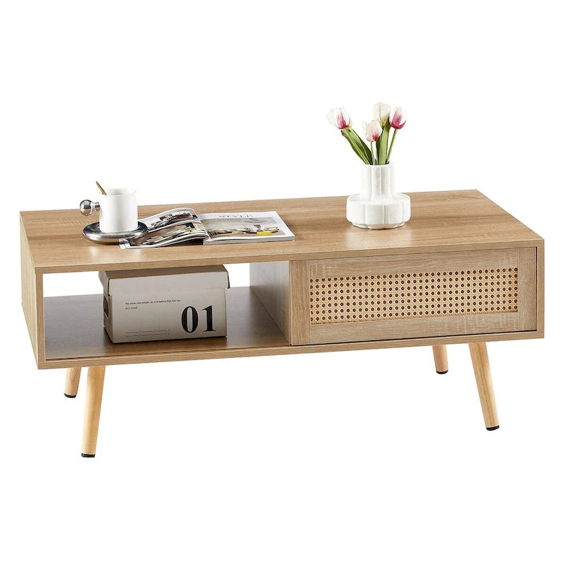 Mesa de centro rectangular con puerta corrediza de ratán y patas de madera